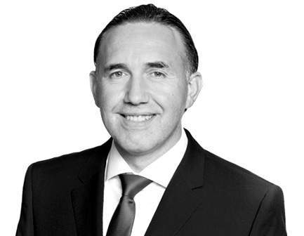 Portrait von KERN Spezialist Karl Rehfuß lächelnd