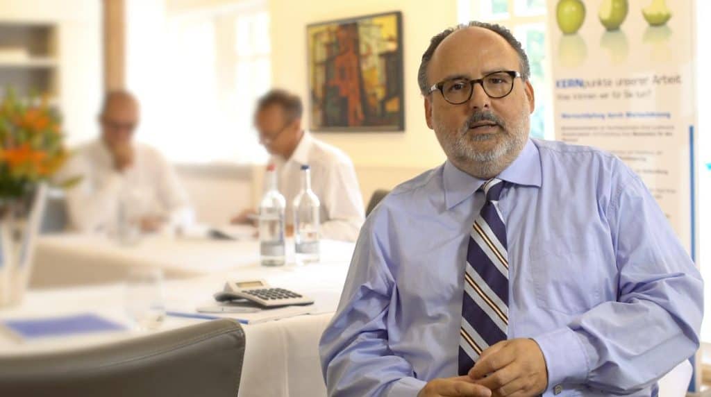 Ein Portrait von Nils Koerber-Ihr KERN Spezialist für Unternehmensnachfolge in Bremen